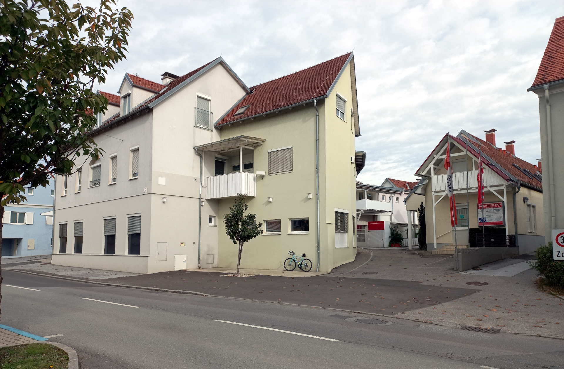 Einfahrt Wachtler-Hof